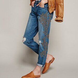 NWOT RARE Free People Abbie Studded Distressed Boyfriend Jean Size 25